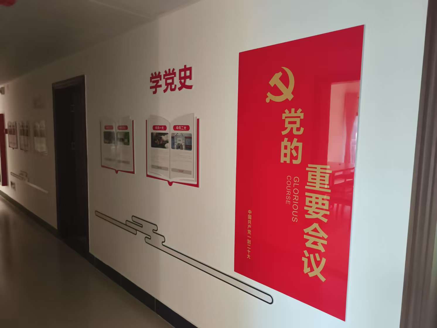 如何选择高性价比的广州市海珠区服装店广告招牌订做厂家？